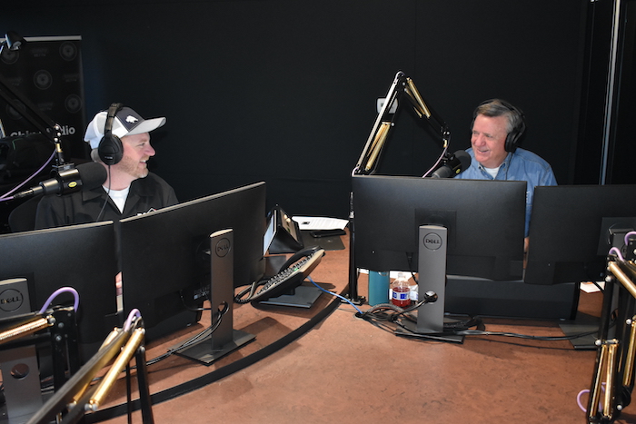RosieontheHouse's tweet photo. Listen Again - Open Home Hour:
🚿Welcoming a new ROTH Partner, @aquatherapytubs
🤝Our #WeeklyToDo #NewNeighborWelcomeWagon
☎️Open lines for homeowner questions (like burrowing critters, water heater care, and more!)
https://t.co/IJ5zqHXHwo https://t.co/vWFIxFPybZ