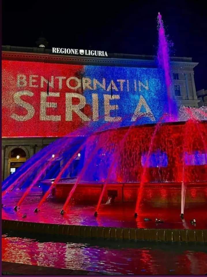 Laurafive's tweet photo. GodiAmocelA 😍❤️💙 #Genoa #GenoaAscoli #SerieA #onlyoneyear https://t.co/iIrDVRz2GS