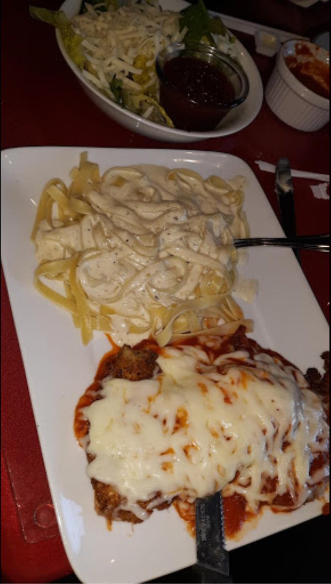 JimmysPizzas's tweet photo. Make sure to get that perfect bite!! 😋

Ready to order? let's go!!
🌐 https://t.co/Gv6WwzQfiO 

#italianfood #food #foodporn https://t.co/CGMlUXxsXK