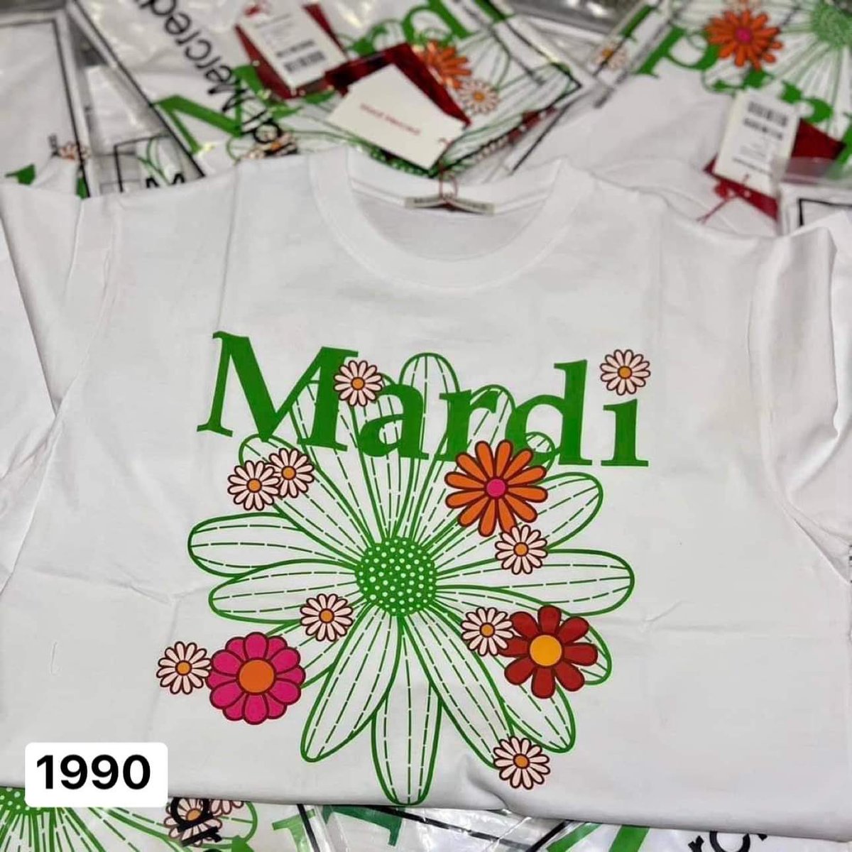 พร้อมส่ง ไม่ต้องรอพรี
🌸เสื้อMardi 

รับประกันสินค้าแท้100%
ออกช็อปเกาหลีทุกชิ้น พบไม่แท้ยินดีคืนเงินค้า 

#mardikorea #mardi #พรีเกาหลี #พร้อมส่ง #เสื้อ