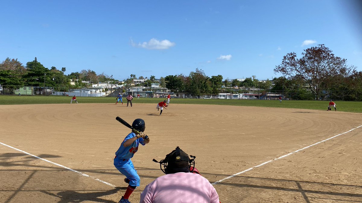 ciudadebayamon's tweet photo. Fin de semana de acción deportiva en las distintas facilidades de la ciudad. 
#BayamónEsDeportes 🏐🎾⚾🏀 https://t.co/2H7NJa6ned