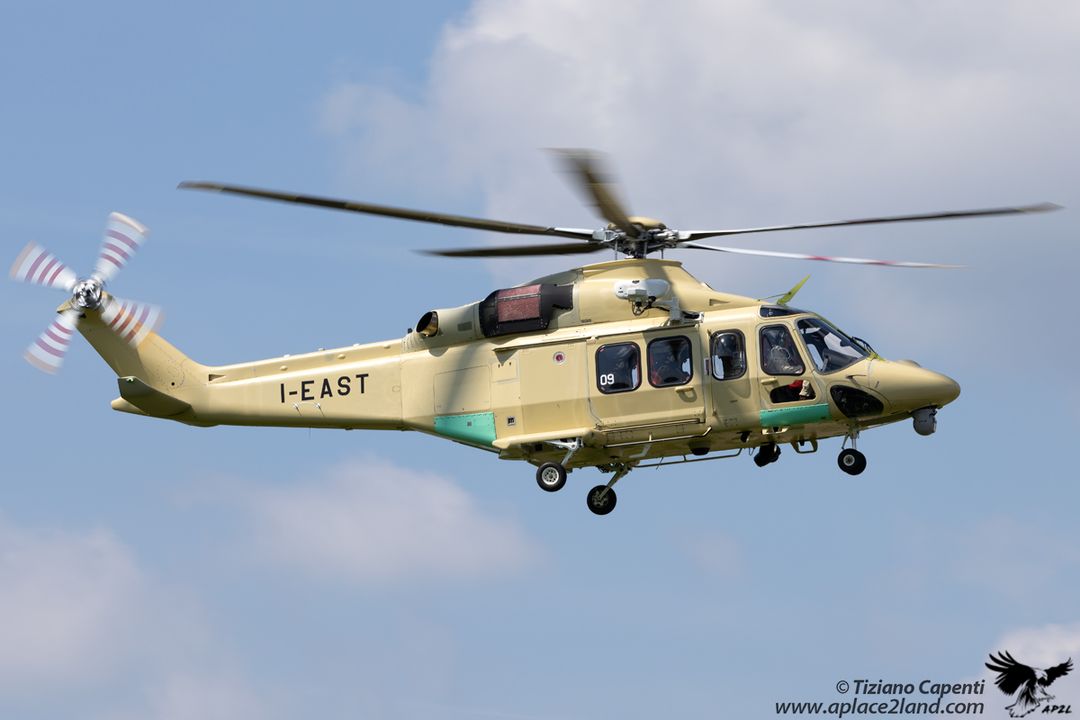 I-EAST! AW139 c/n 32009 #aw139 #aw139helicopter #aw139family #elicottero #helicopters #helicopter #helicopterpilot #helicopterphotography #vergiate #agustawestland #agusta #agusta139 #leonardohelicopters #leonardocompany #avgeek #avgeeks #igaviation #aviationgeeks #aviation #avi