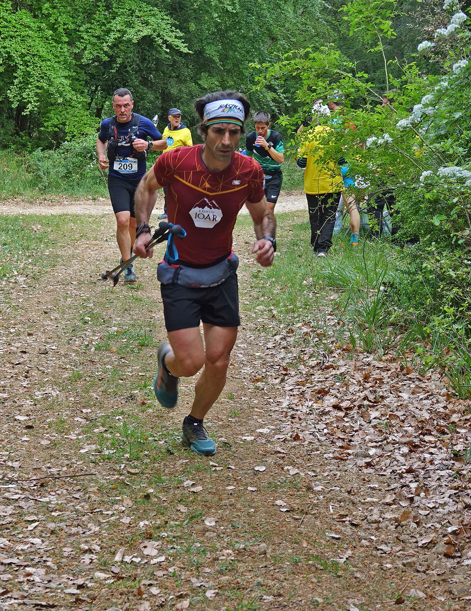 Mendialdea_info's tweet image. Maud Combarieu y Walter Becerra en 26,5 k y Ainhoa Celaya e Ibai Pérez en 13,5 k ganadores de la #KanpezuIoar 2023.
Zorionak denori!!! @Kanpezu_Ioar
#Kanpezu #Campezo #ArabakoMendialdea #MontañaAlavesa
📸 @OAnzuola