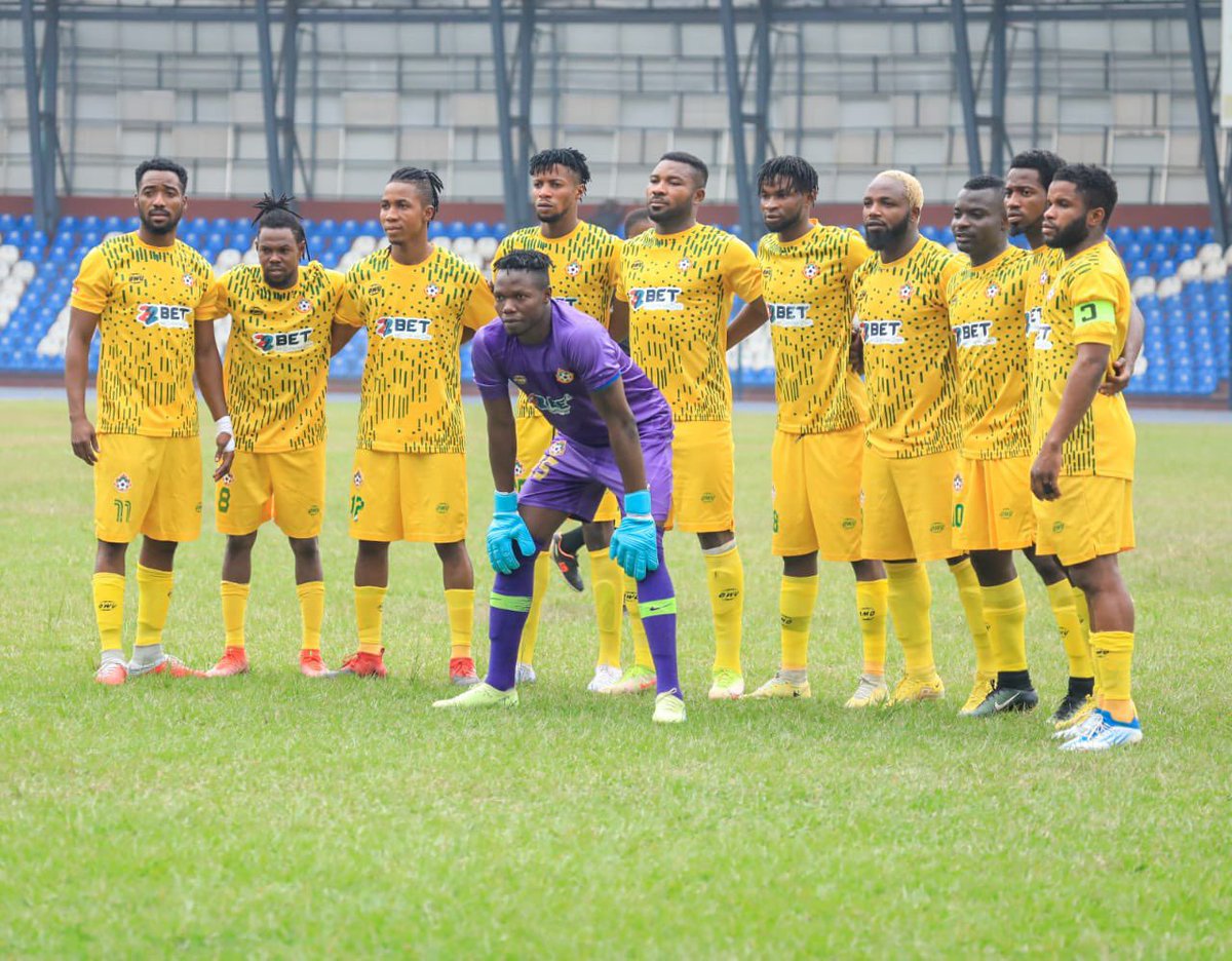 insua00's tweet photo. FT
KWARA United l 1-0 Nasarawa United
Yahaya Ibrahim second half Goal help Kwara united survive as Nasarawa united officially relegated from NPFL23
#kwarnas
NPFL23 https://t.co/EVWqEw9wae