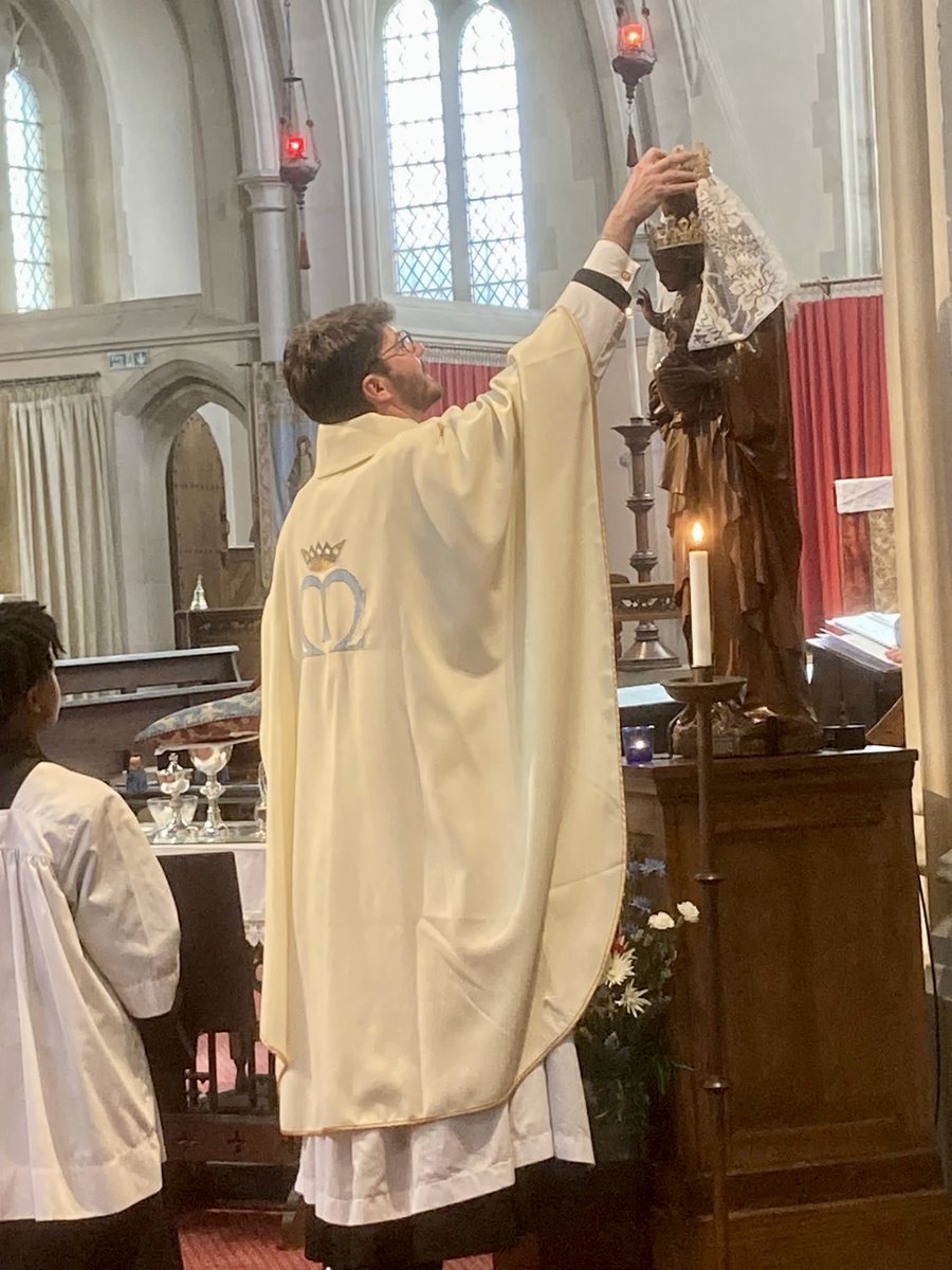 A joyful celebration of the King’s Coronation at the parish Mass today and we even crowned our Lord and our Lady! (Fr Sean had to do a Archbishop Justin adjustment) A jolly party afterwards too.