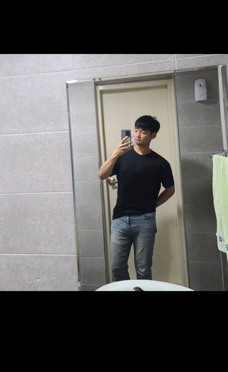 dang15753's tweet photo. 사진 한장은 있어야 한다길래 https://t.co/algoNWRyf1
