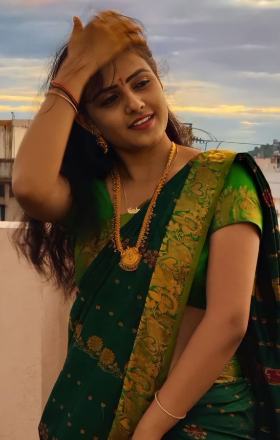 FvirOydacAAceZa?format=jpg&name=900x900