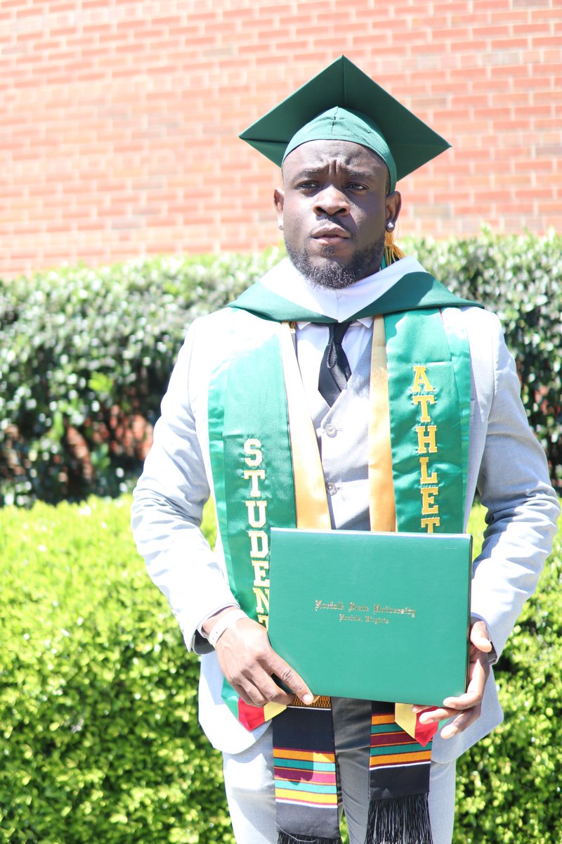 13_Moose's tweet photo. Excited for what’s next! God makes no mistake #HBCUGRAD https://t.co/Mwh6UqMsvq