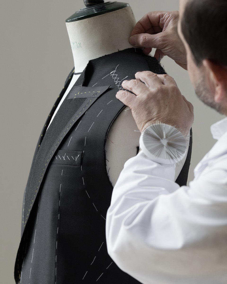 Dior tweet media