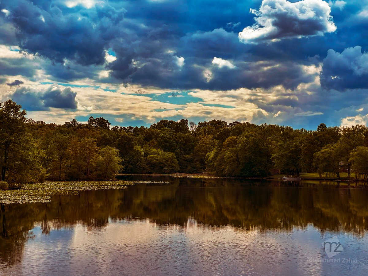 zee_click's tweet photo. #nature #naturebeautiful #naturebeautifull #naturephotography #photography #cloud #clouds #cloudphotography #cloudphoto #reflection #reflectiongram #reflectionphotography📷 #sun #sunphotography #sunrise #sunset #sunsetlover #sunsetlover #sunreflection #reflection_shotz #trees https://t.co/XcEDlHYXxv