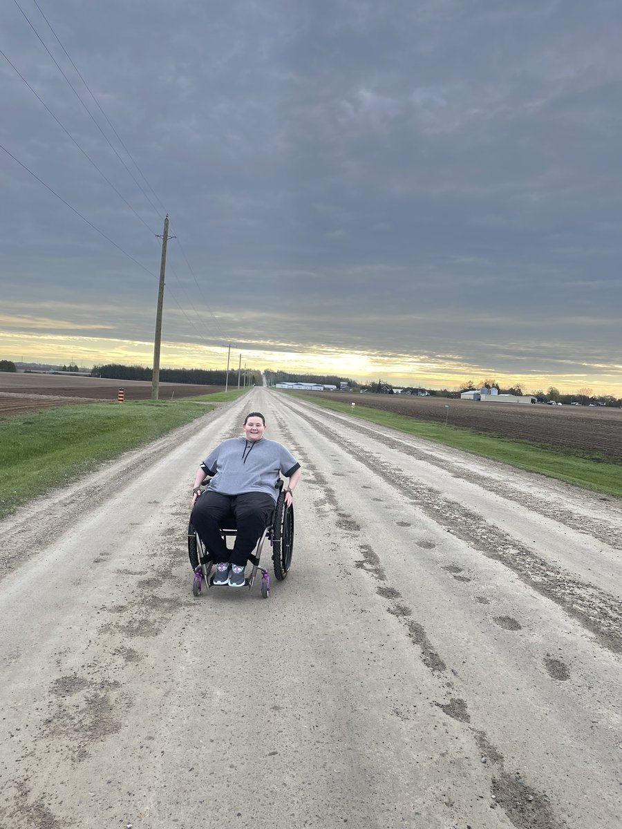 ashliedrake96's tweet photo. Another year in the books participating in the Wings for Life World Run! Such a fun and unique way to support Spinal Cord research! Thankful for you all who continue to participate/support! 👩🏻‍🦽#wingsforlifeworldrun #apprun #sciresearch #spinalcordinjury #wheretheresawilltheresaway https://t.co/Sgt3pBoACd