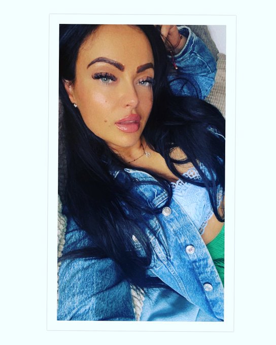 Good afternoon 👄 #goodafternoon #goodvibes #nice #power #positivevibes #postive #goodmood #instamood<a href="/tag/goodafternoon"class="tags">#goodafternoon</a><a href="/tag/goodvibes"class="tags">#goodvibes</a><a href="/tag/nice"class="tags">#nice</a><a href="/tag/happy"class="tags"><span>#happy</span></a><a href="/tag/instamood"class="tags"><span>#instamood</span></a><a href="/tag/day"class="tags"><span>#day</span></a><a href="/tag/positivevibes"class="tags"><span>#positivevibes</span></a><a href="/tag/happyday"class="tags"><span>#happyday</span></a>