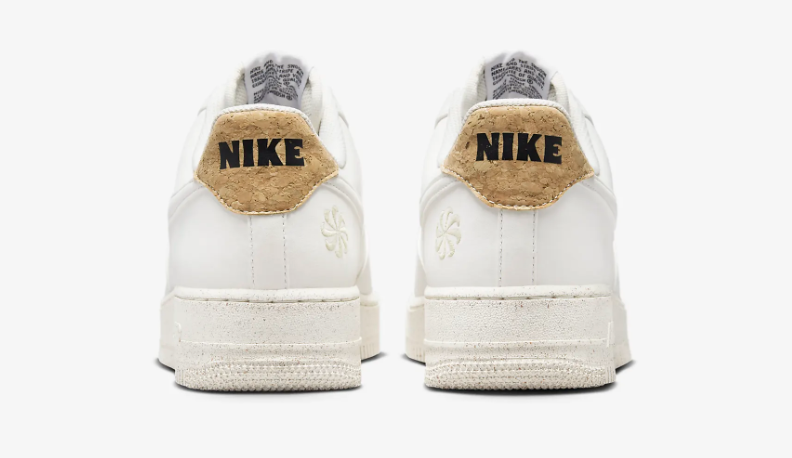 kickitwitjae's tweet image. AD: Nike Air Force 1 '07 LV8
'Phantom/Sail/Black'

Shop -&amp;gt; sovrn.co/1cgwp00

#Nike #Sneakerhead #Kicks