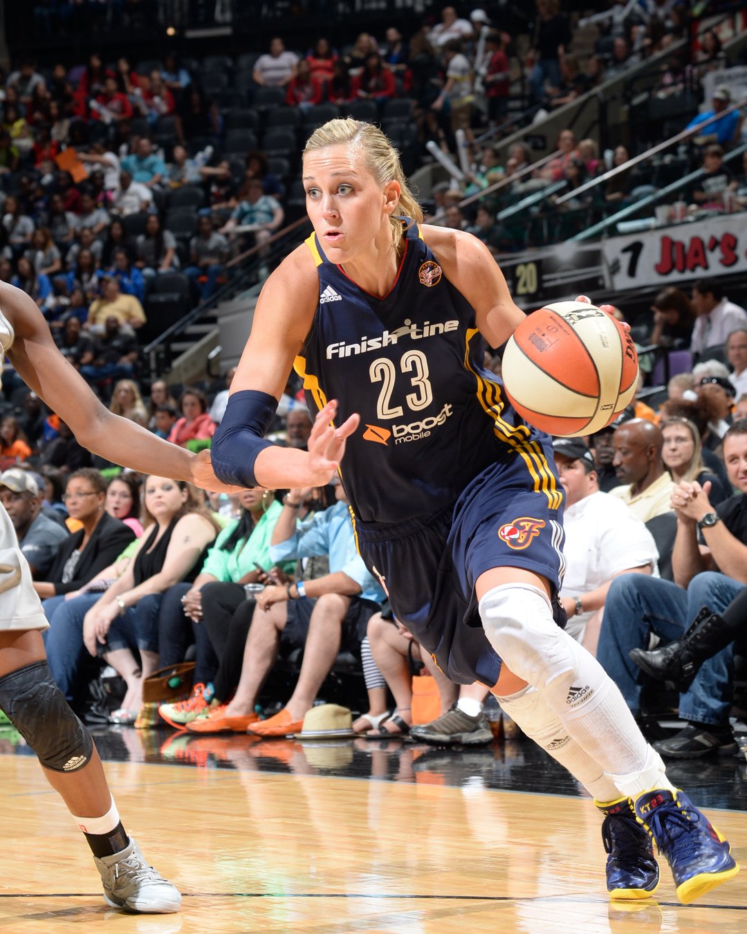 Happy birthday to Fever alum Katie Douglas! 