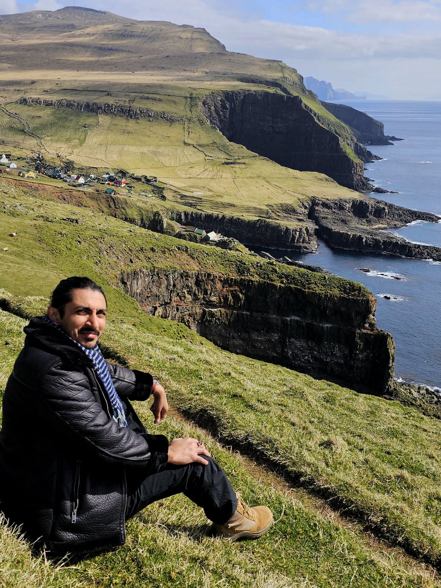 Jeg brugte den første uge i maj på Færøerne. Det kan godt anbefales.