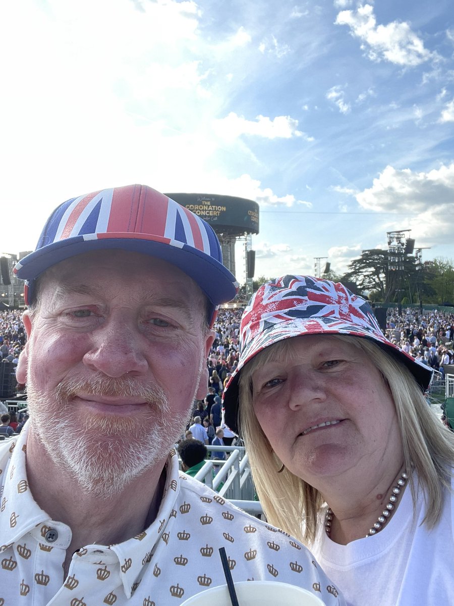 Davidowen64's tweet photo. We are in the posh seats but not posh! 😊 #CoronationConcert https://t.co/dH8QhUUy61