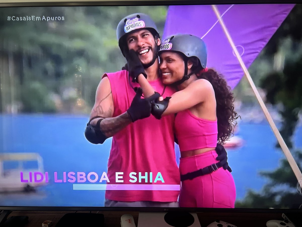 É hoje no #rodrigofaro #casaisemapuros 15h45 
#Lishia
