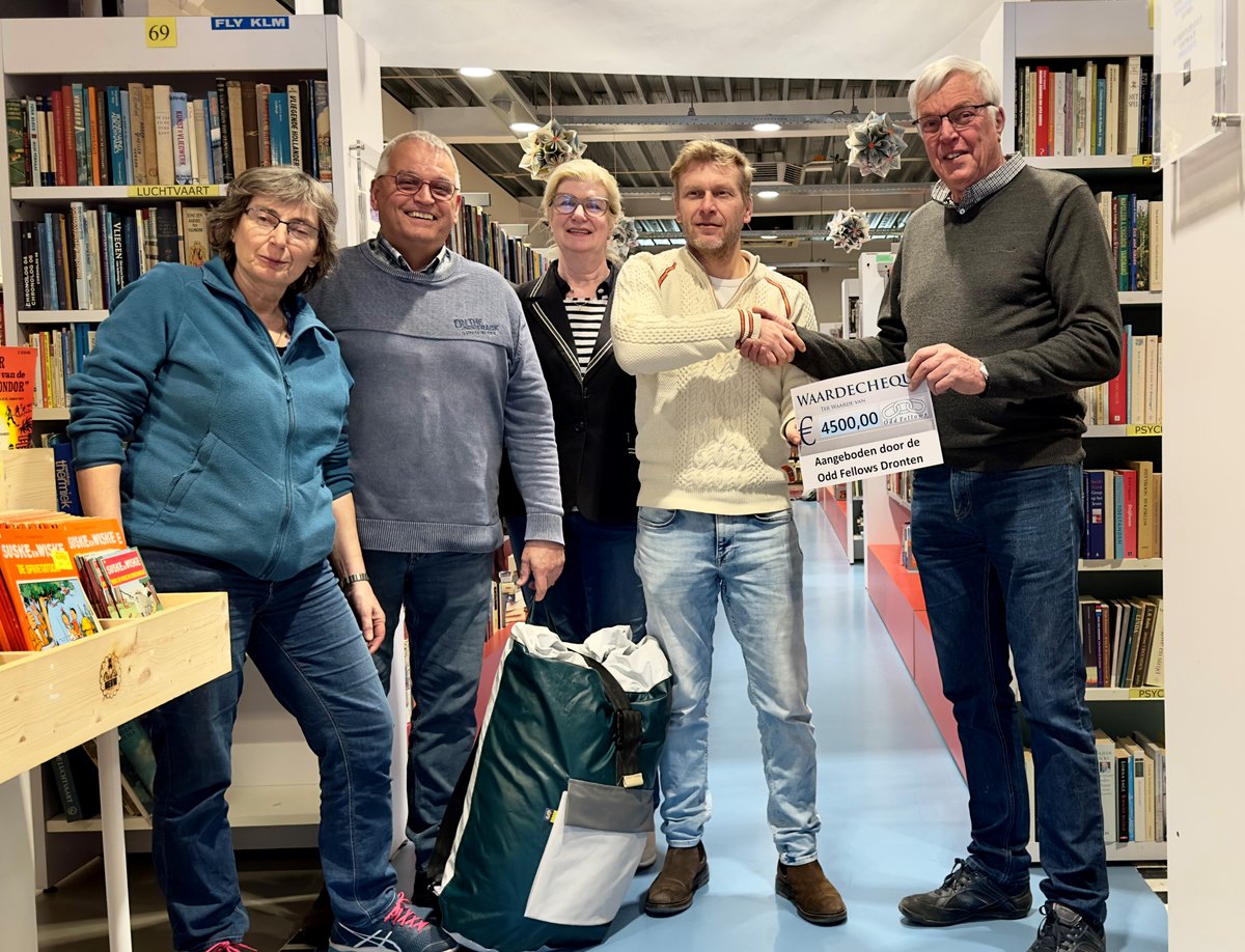De opbrengst in maart van de Odd Fellows Boekenwinkel € 4.500,- wordt besteed aan #sheltersuits voor #aardbevingsslachtoffers in #Turkije en #Syrië. Ook hebben klanten #slaapzakken ingeleverd om te #upcyclen bij het maken van de deze pakken. Lees meer 👇
dronten.oddfellows.nl/actie-odd-fell…