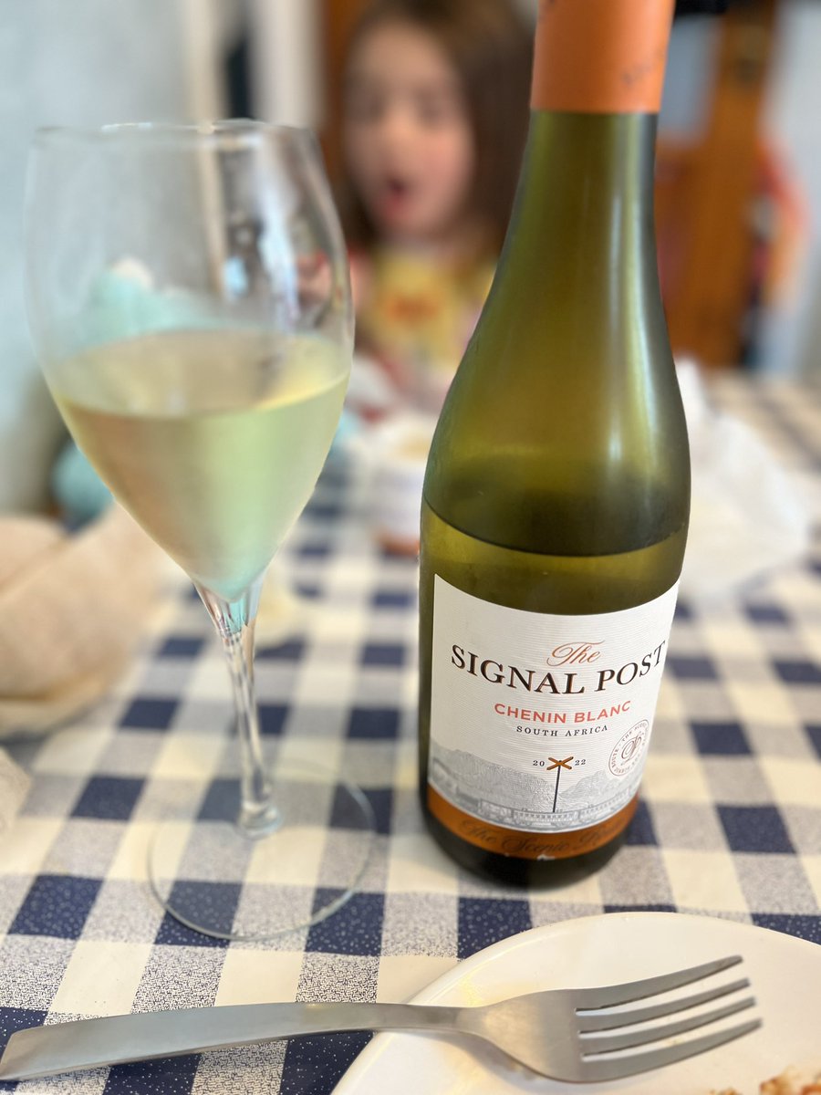 Todays bank holiday tipple! Signal Post Chenin paired with a Chinese for the win!! 
#BankHoliday #GodSaveTheKing #wine #CheninBlanc