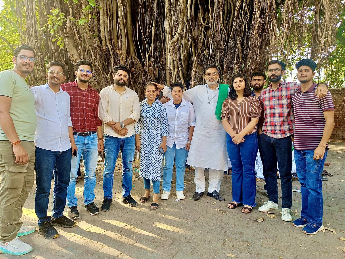 SameerBaliyan's tweet photo. न्यारे है, विशेष है, अनोखें है, हाँ हम जाट है !!
@du_jat @i_mohittomar @DrShahrukhPT @PrashantJat1995 @misika280 
#WrestlersProtest 
#IStandwithchampions https://t.co/vSdONBKBXk