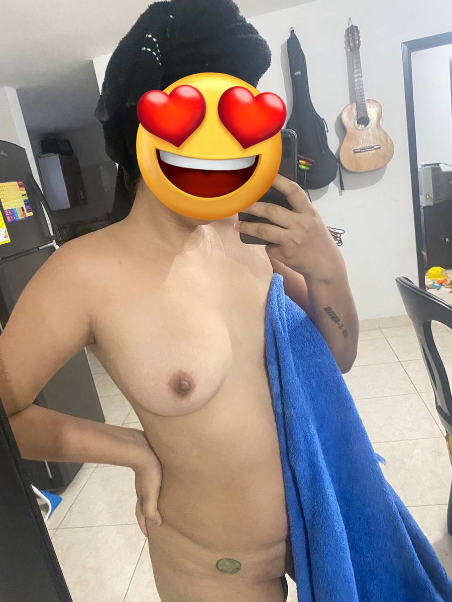 Pareja3226's tweet photo. Bonito día, me cogerias en la ducha
#SiguemeYTeSigoCumplo 
#ParejaSW 
#EsposaPutinha 
#CuloTragón https://t.co/QqHsokbULe