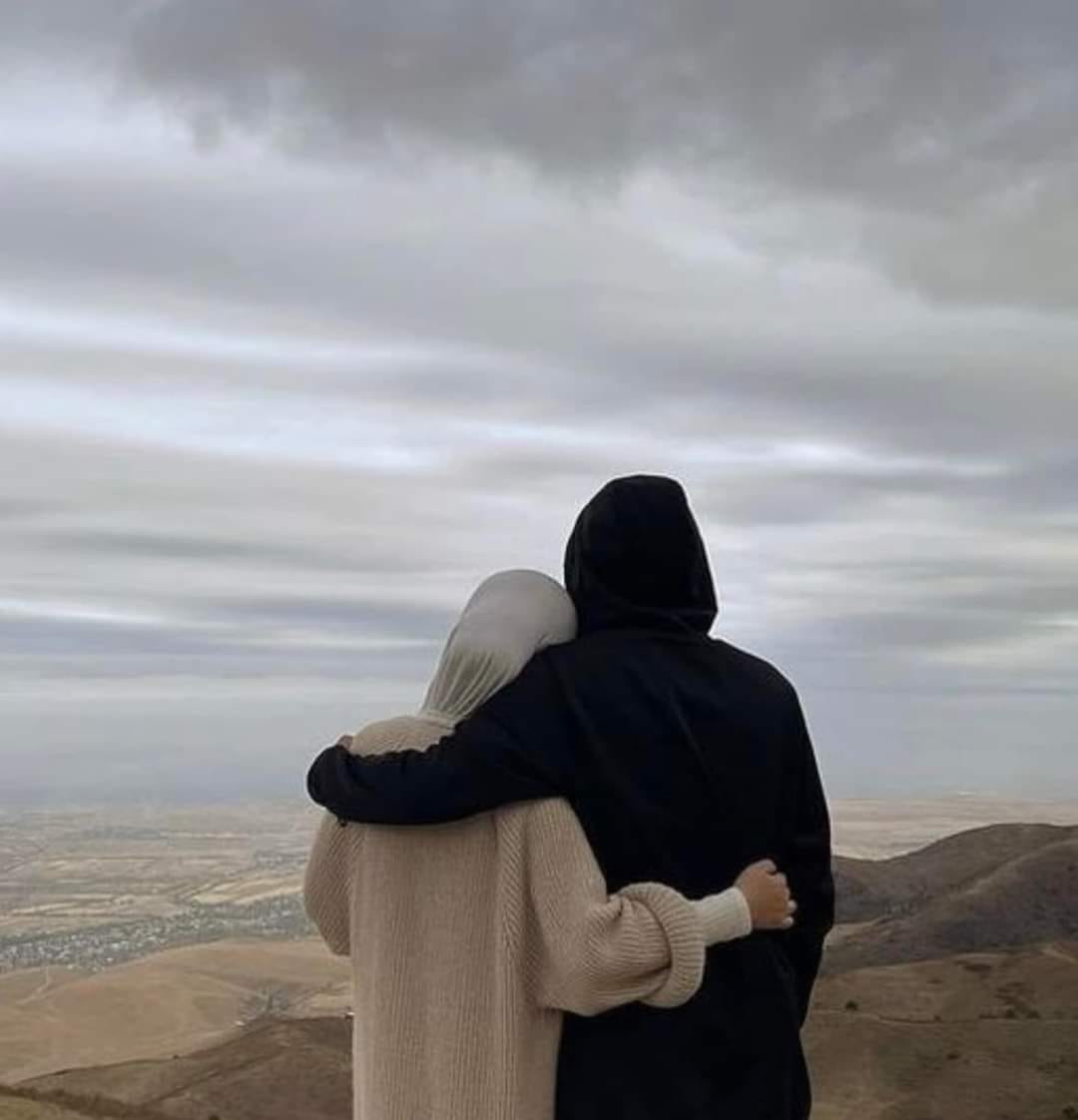 وتأنَسُ النّفسُ بنفْسٍ تُوافِقُها
في الفكرِ والطّبعِ والغاياتِ.. والقيمِ. ❤