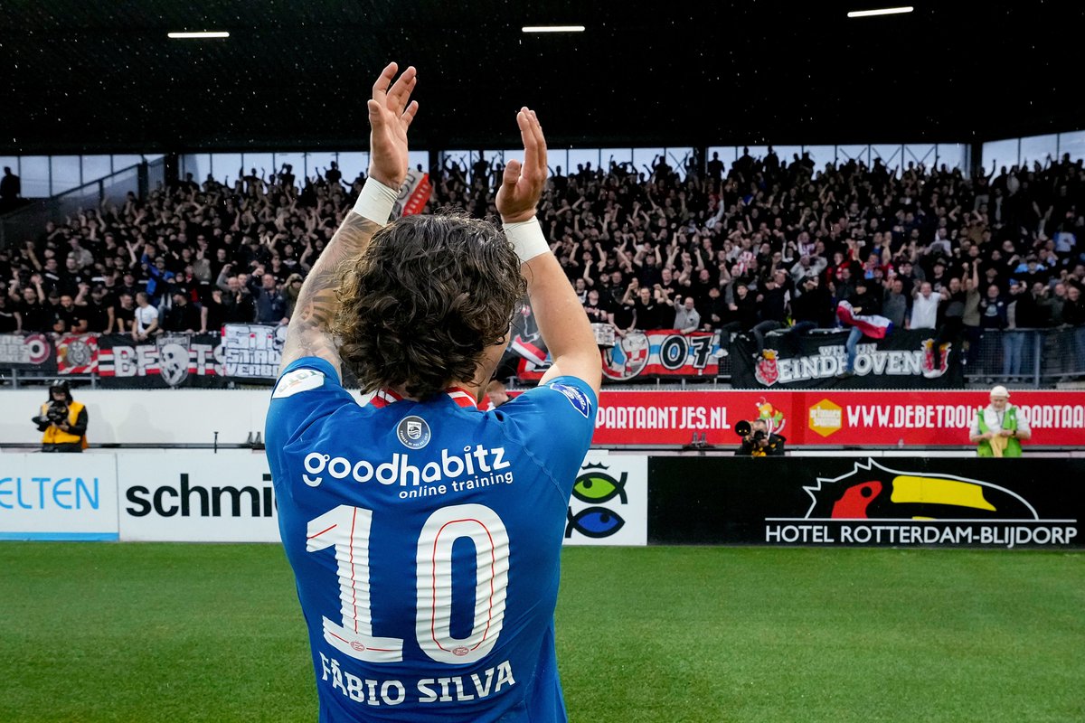 Plaatjes als deze😍

Morgen gaan we weer zitten voor een nieuwe aflevering, laat gerust vragen/opmerkingen achter.