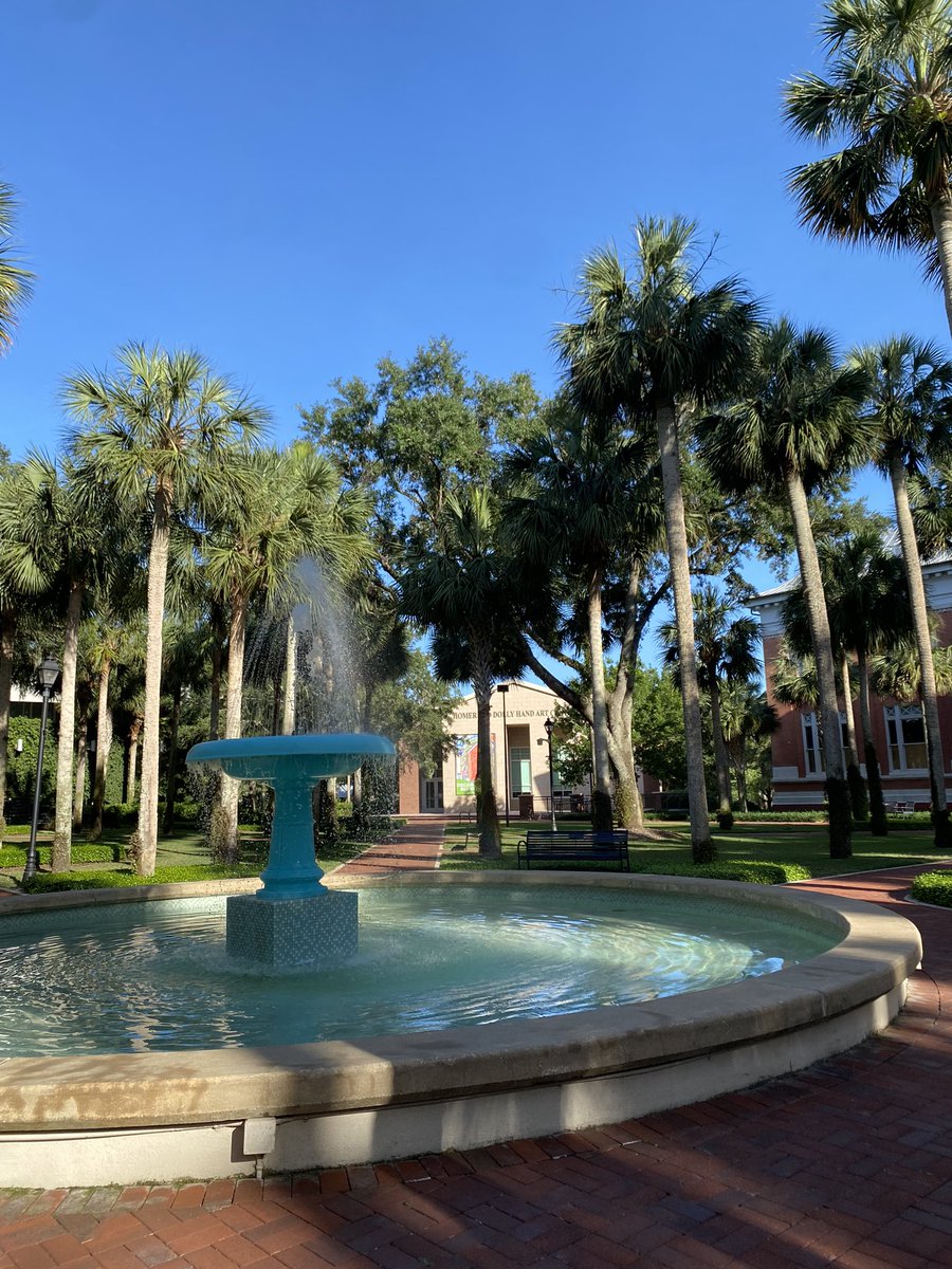 MitchRobey's tweet photo. Quick visit to my alma mater - had to get some Oreo Balls!! 🎉🍭🎓#hatters #stetsonalumni https://t.co/MFtGZYBIUP