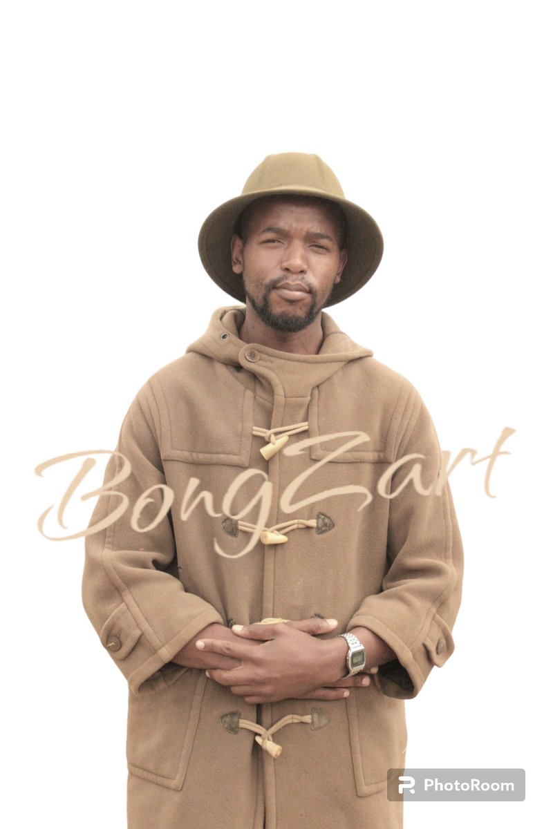 BonganiMercutio's tweet photo. I'm Bongani Nkabinde from Dundonald Mpumalanga I'm an artist please do retweet my work and follow me for more work I do follow back for orders contact me on 0672119397 whatsapp
#Maporisa https://t.co/g8k6oljjLG