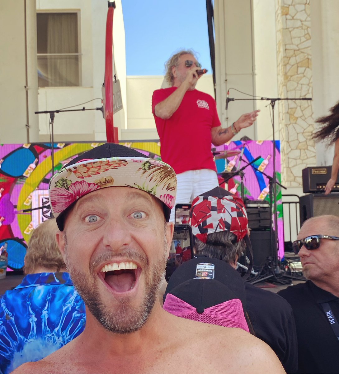 Colleens_Life's tweet photo. Big props to @sammyhagar and @Palms pool for making our first Summer #SundayFunday a ROCKIN BLAST!!! 🤘🏽
#LasVegas #ThreeLockBox https://t.co/eG6nz6OOh5