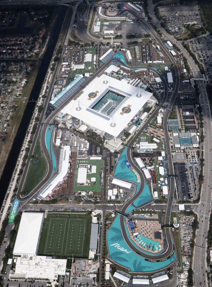 BrikBC's tweet photo. @markfidelman @KyleSonlin @pgaff_digital @scottmelker Iconic #RealEstate #Tokenized on #blockchain
like #Miami Stadium🏟
(where #F1 hosted this weekend’s #F1Miami🏆#Max #RedBull)
Anyone in world able to own #PropertyToken/s of #HardRockCafe #MiamiStadium
(fraction ownership of iconic stadium)
@KyleSonlin have a chat with them!😁 https://t.co/5ZpgWR71Ve