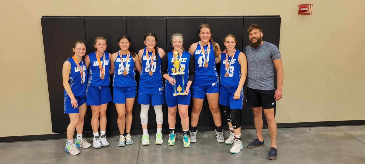 Had a great time this weekend. 2026s finished 3-1. Saw lots of GREAT things from this squad. This summer is going to be a blast. #WKE #SHOOTERS #FAMILY