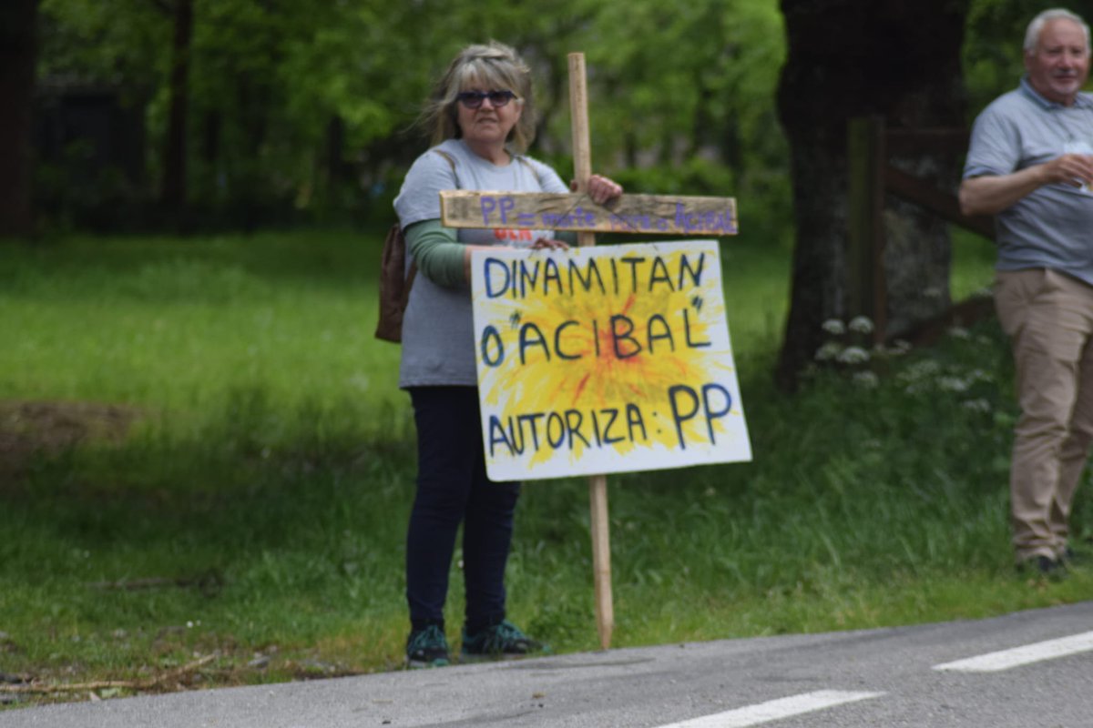 Esta finde representamos o noso particular Via Crucis en Santa Xusta

Ós cargos do <a href="/ppdegalicia/">PP de Galicia</a> que alí foron papar non pareceu interesarlles demasiado

Seguimos aportando datos e dictames que nos dan a razon: Amil, o Acibal e o seu Patrimonio NON deben ser terra de sacrificio 🙅🏻‍♂️