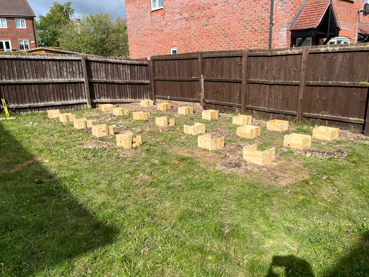 Plasma_Dan's tweet image. After 2 days of digging, the concrete piers are in! #gardenroom #backyardproject #concretefootings #projectupdate
