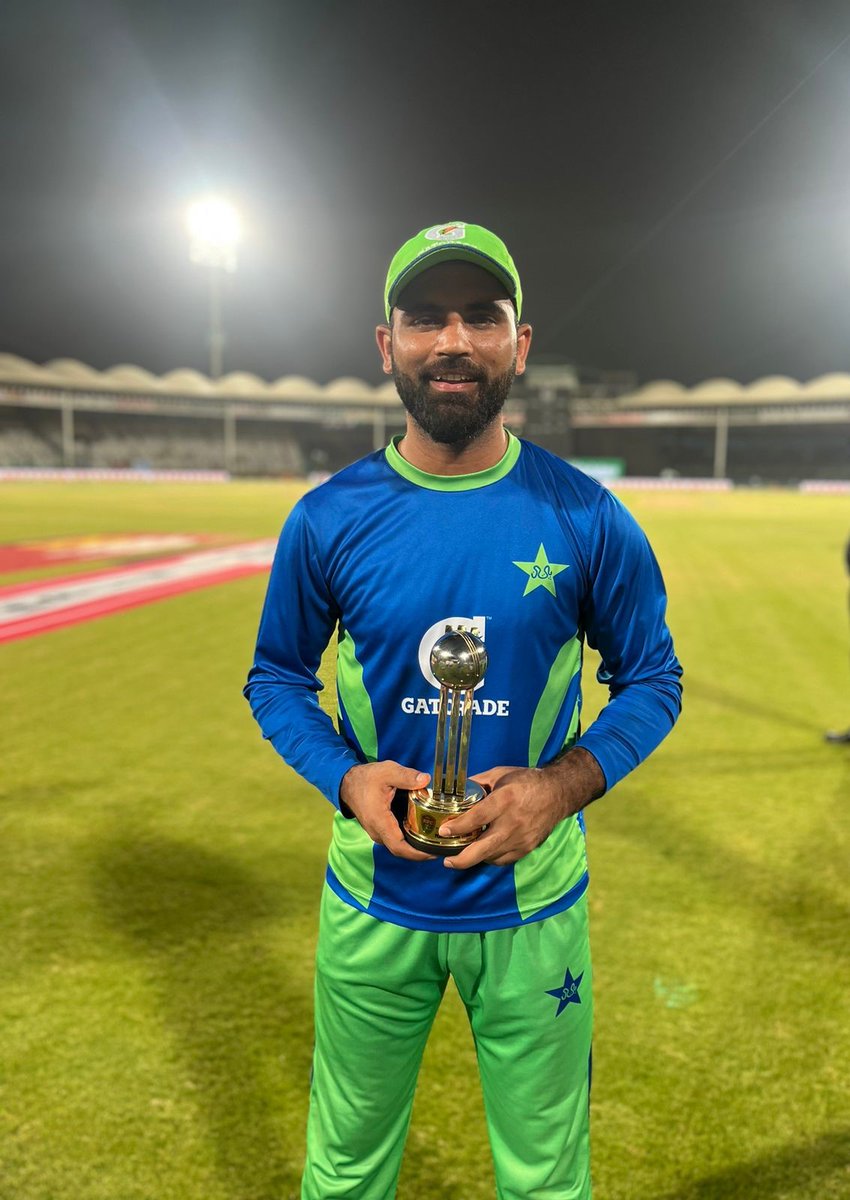 3️⃣6️⃣3️⃣ runs in five innings with the highest score of 1️⃣8️⃣0️⃣ not out

@FakharZamanLive is the player of the series 🏆

#PAKvNZ | #CricketMubarak