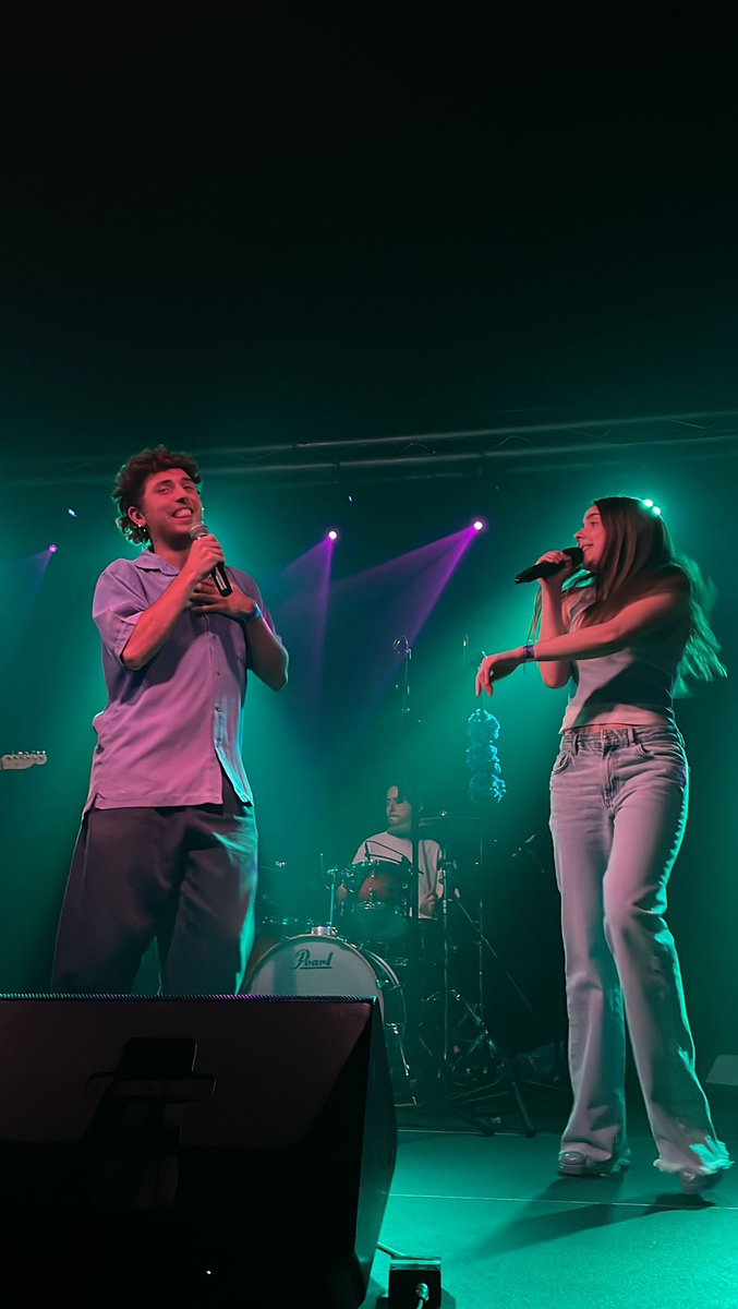 AbanadesSusi's tweet photo. Todavía sigo muy emocionada x el concierto del jueves en barcelona 🥺 muchísimas gracias a todos los que vinisteis a la presentación!! no lo voy a olvidar nunca, fue increíble 🥲💖 https://t.co/N1ERz6WkUp