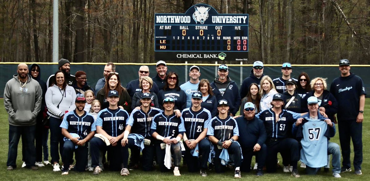 Northwood_BSB's tweet photo. This group had one heck of a weekend! We have been so grateful for all of their leadership up to this point. Can’t wait to see how they finish! 

#Seniors #Juniors #Redshirts #5thyear #6thyear 👨‍🎓 💍 ⚾️ 🐺 https://t.co/aLZ5nxkv2e