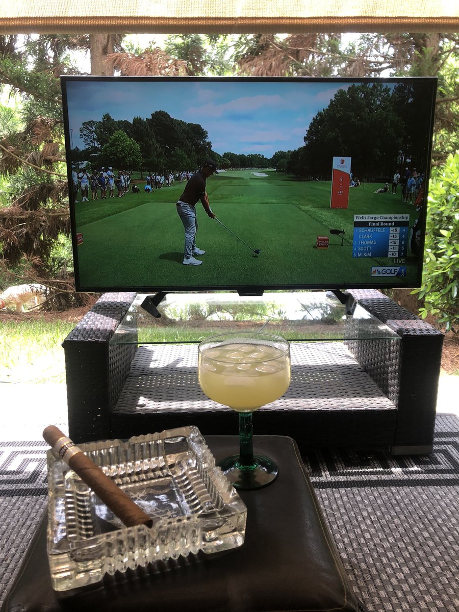GroganRealty's tweet image. Cohiba, ‘Rita &amp;amp; Golf. Simple. 

@PGATour @Cohiba #Margarita #SimpleLife