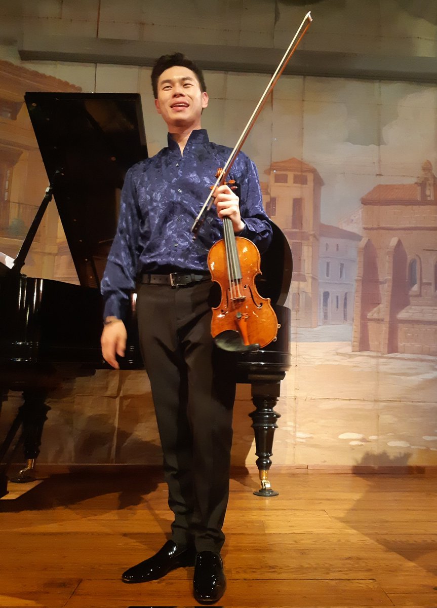 Embelmex's tweet photo. 🇨🇦🇪🇺🇧🇪🎻 For the wonderful #euforea EU Forum for Respiratory Diseases : an amazing concert with the most gallant of hosts this week when Canadian violinist Timothy Choi played a.o. Cesar Franck and Camille Saint-Saëns in the beautiful Kasteel Schoonhoven in Aasrschot. https://t.co/4jexf6H9zV