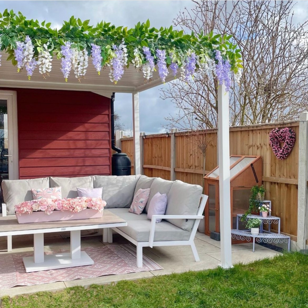 wallsandfloors's tweet image. Hello Summer! 🌞💕

📷 @tinapasteldreamer with Icaria XL Paving Slabs

Shop here: wallsandfloors.co.uk/catalogsearch/…

#springdecor #gardeninspo #pinkhome #gardendesign #gardendecor #pavingslabs #paving #patio #porcelainpaving #summer #spring #tiles #gardentransformation