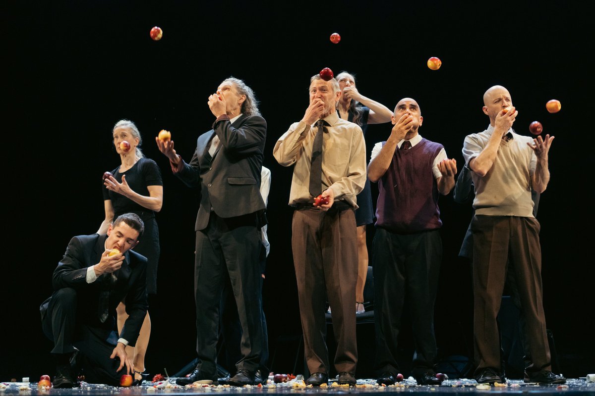 circaire's tweet image. És difícil transmetre amb paraules el que hem viscut aquest cap de setmana però, acabar l'edició així, amb la millor companyia de malabars del món damunt l'escenari i l'Auditori d'Alcúdia ple dalt abaix, això només ho podeu fer possible voltros❤️.

Gràcies per tant, #circaires✨.