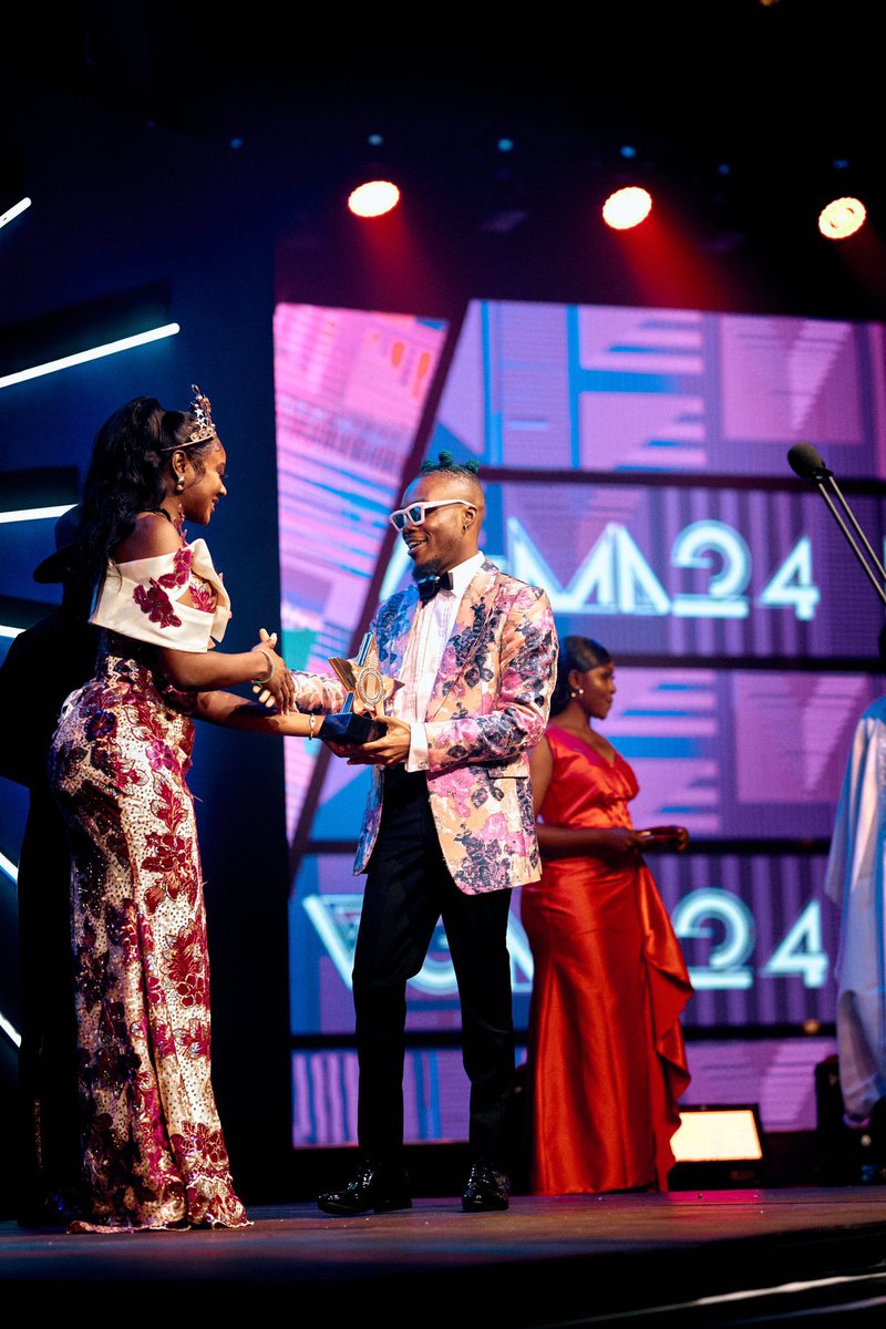GTV_Ghana's tweet photo. Sugarcane sweet but……
Congratulations @Camidoh
#VGMAAftermath
#VGMAwithGTV https://t.co/APhPqApD8h