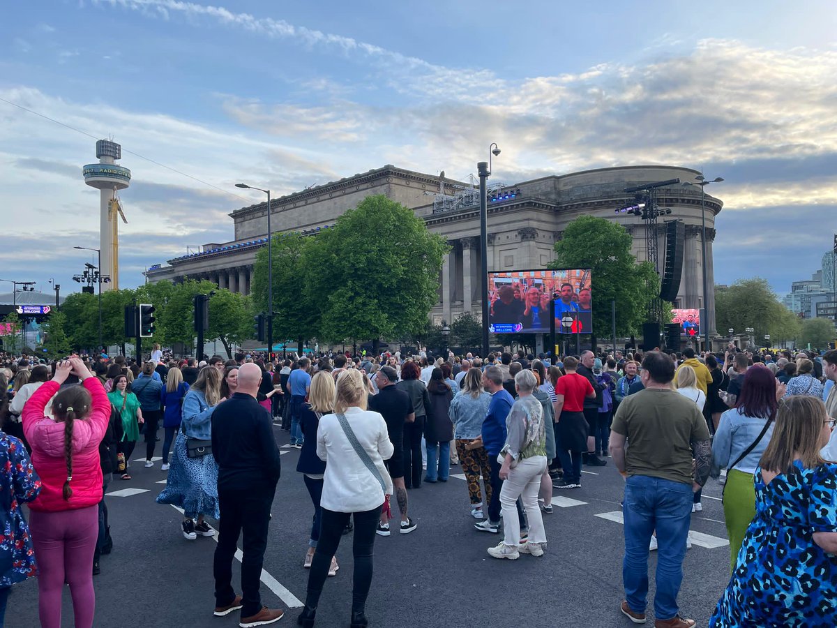 VisitLiverpool's tweet image. Attendees of Big Eurovision Welcome❗️

Please remember that this is a 360 degree performance, there is plenty of space to enjoy the show stage left and stage right 🪩

#Eurovision