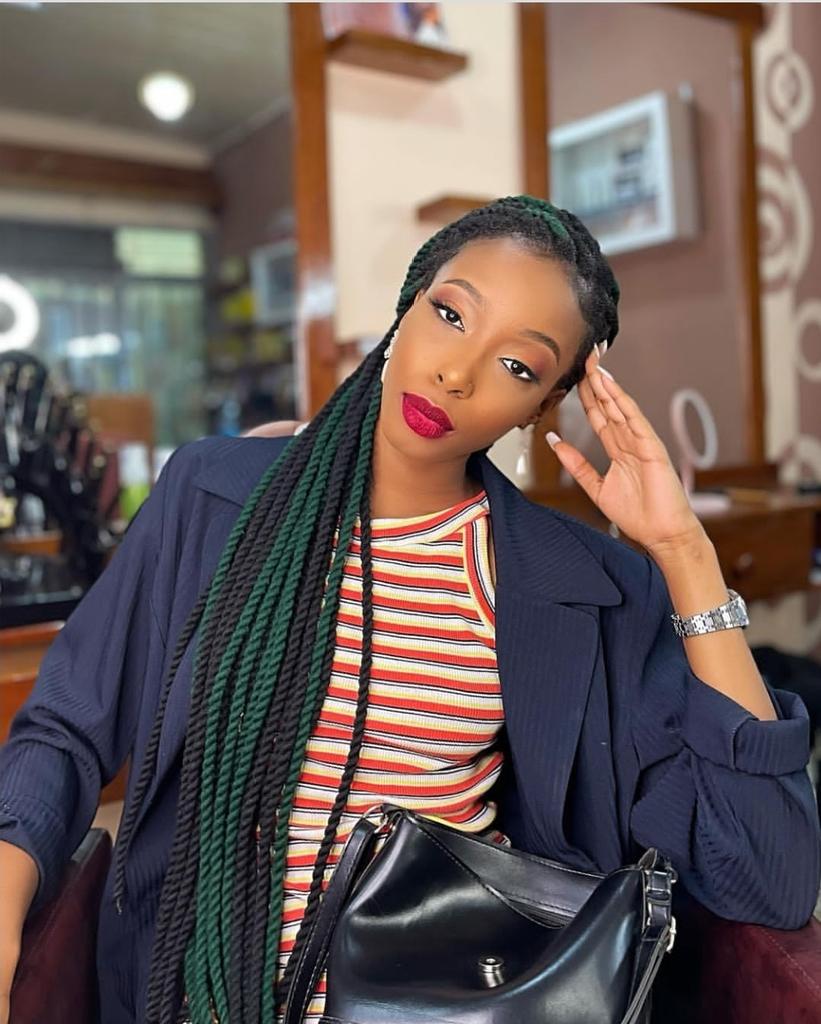 carlyngabire's tweet image. Je m'appelle Carly Darice NGABIRE, et je suis Candidate à la compétition de Miss👑 Burundi 2023 je représente notre belle province de @MairieBuja,je  suis la candidate numéro 23🇧🇮👑

#VOTEFORME 
#MissBurundi2023 
#abatwip