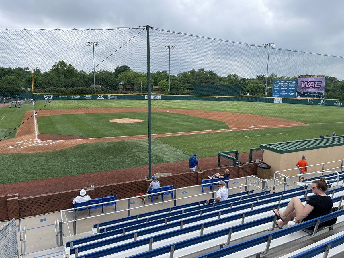 Last regular season series for us at the Saxe. Great team effort this season plus 2 not pictured. Some great baseball next door too! TAPPS championships start next weekend🐎