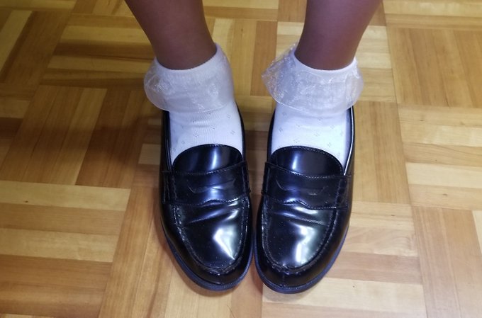 最近の　あたし（真変美） 足首　細くて・・・ 可愛い　フリフリの靴下に・・・ ローファー・・・ 超　お気に入り&hearts; https://t.co/oihPXeV1py<a href="/tag/sinparty"class="tags"><span>#sinparty</span></a>