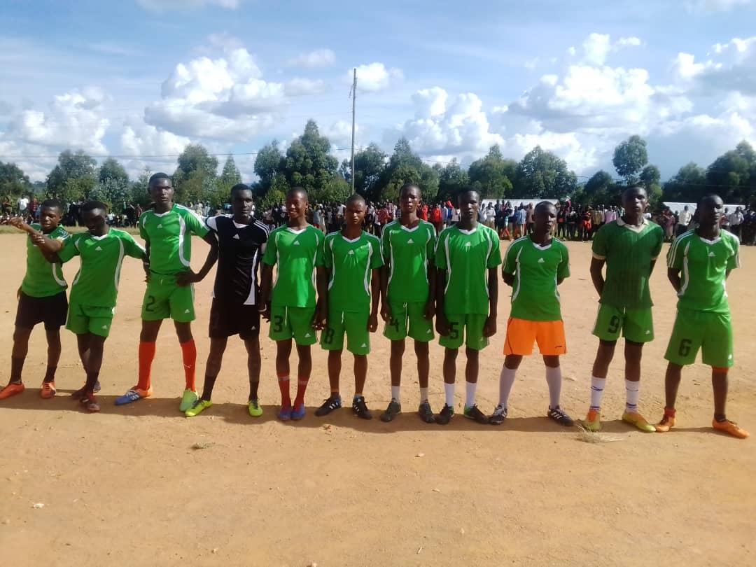 CommuneBukeye's tweet photo. #Burundi
ℂ𝕙𝕒𝕞𝕡𝕚𝕠𝕟𝕟𝕒𝕥 𝕀𝕟𝕥𝕖𝕣𝕔𝕠𝕝𝕝𝕚𝕟𝕒𝕚𝕣𝕖&amp;𝕃𝕠𝕔𝕒𝕝
📆Résultats des matchs du 6/5/2023
•Busekera 6-Nyarucamo1
•Kivogero 6-Buhorwa2

⚽Dans les matchs du 1/2 final du championnat local, les équipes #BUKEYENEZAFc et #BUFALLO sont qualifiés pour le final https://t.co/Fxbzcmf481