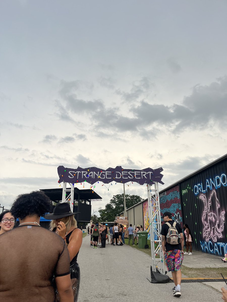 jxrbx's tweet photo. Forgot to show y’all my first trippy rave 🍄 https://t.co/UMMlzqMvYQ
