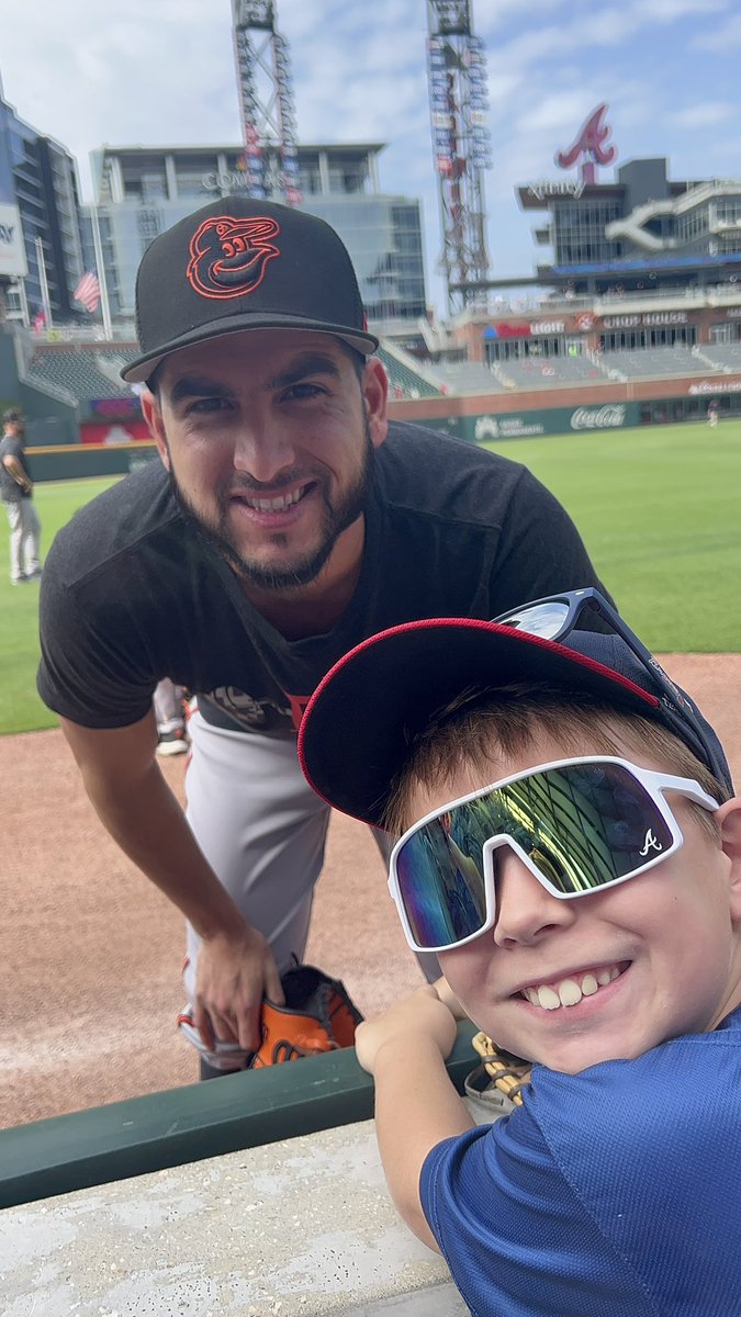trenditots's tweet photo. Thank you #CionelPerez for making Casen’s day amazing! #Orioles @Orioles @masnOrioles retweet!  All players should be like Cionel Pérez. #baseball https://t.co/TUK0WoiztK
