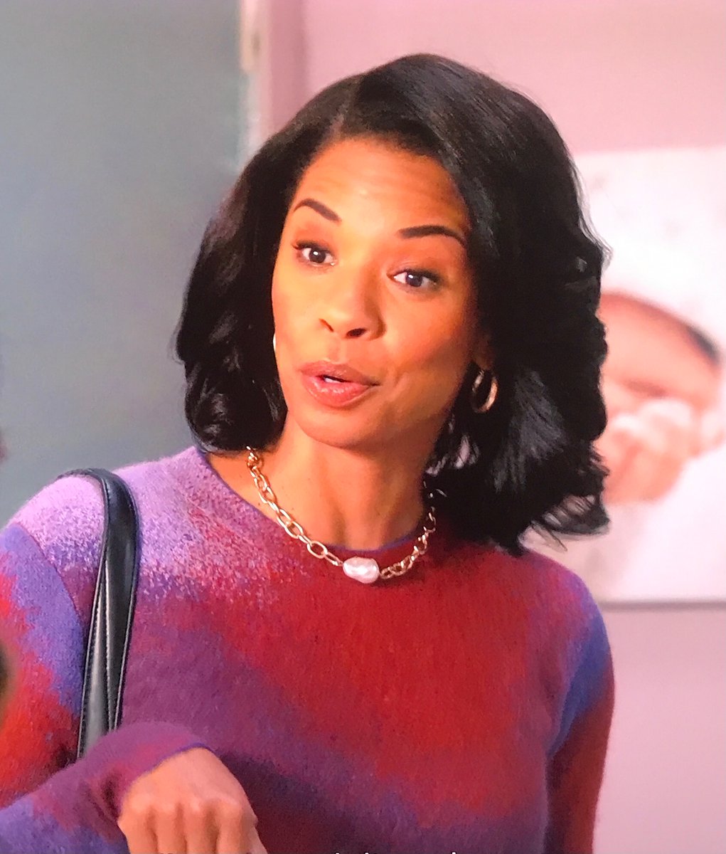 ShowReviewer's tweet photo. Always a pleasure to see Luna Grey. @angelparker 
#TheRookie https://t.co/M77u2dkIiP